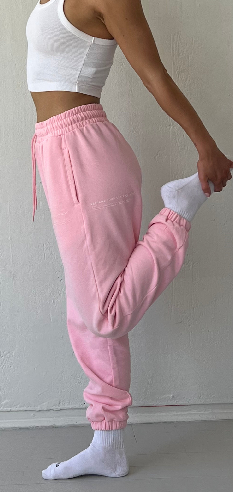 Sweat pants- Lively pink – Reframed Loungewear